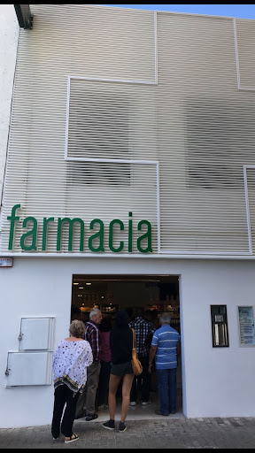 Farmacia María del Pino Mendoza Rosales