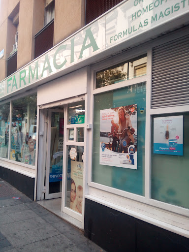 Farmacia 13 HORAS Mercado de Vallecas