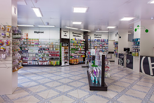 FARMAZUL PARQUESOL (Lda. Paula Inés Sáez López)