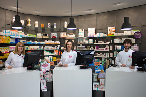 Farmacia Salud (Lda. Elena Toranzo Rodríguez)