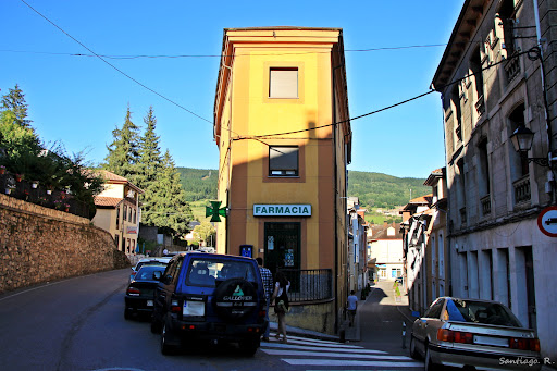 FARMACIA LDA ANA Mª RODRIGUEZ-PELAEZ Y PEÑA