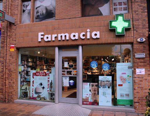 FARMACIA DÍAZ MURADÁS - Lda. Ana Mª Díaz Muradás
