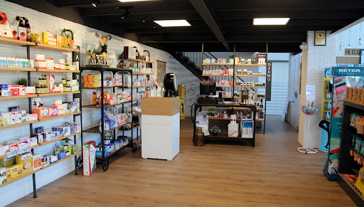 Farmacia Raíces (Modino Quiroga, C.B.)