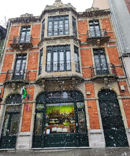 Farmacia Internacional. Emma Sánchez Suárez