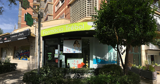 Farmacia Víctor de la Serna 1