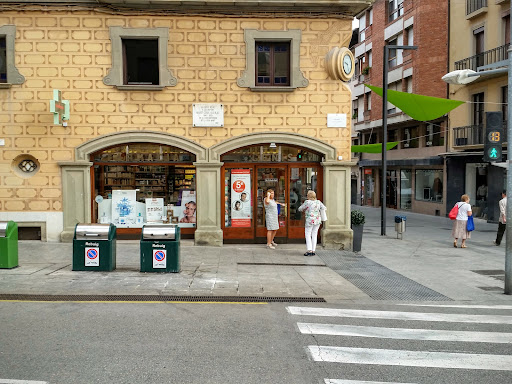 Farmàcia Barnolas (Antiga F. Genís)