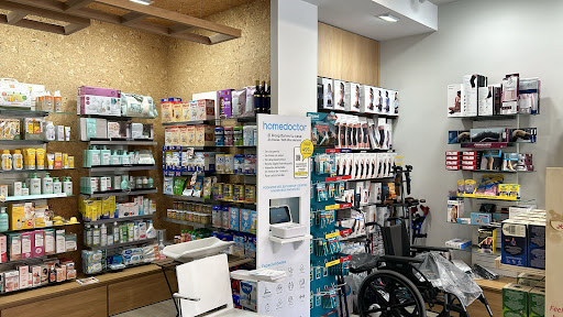 Farmacia Paseo Melancólicos - Ldo. Joaquín Reyes Morilla - Farmacia y Parafarmacia en Pirámides, Madrid Río