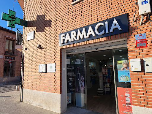 Farmacia La Doctora 15, Ldo. Jorge Sánchez González