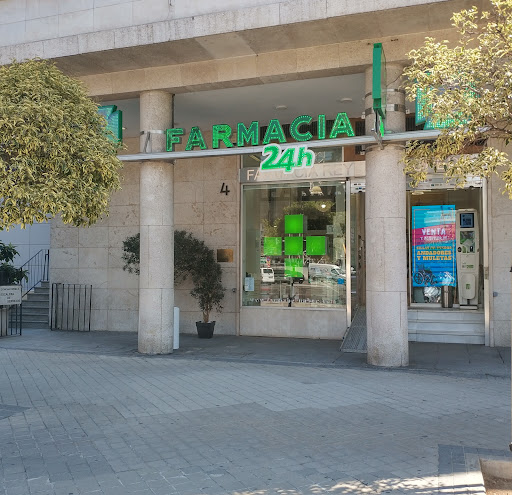 Farmacia 24h Bernabeu Ldo. Miguel Reyes