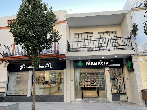 Farmacia La Botica de Tomasa (junto a la Parroquia de Camas)