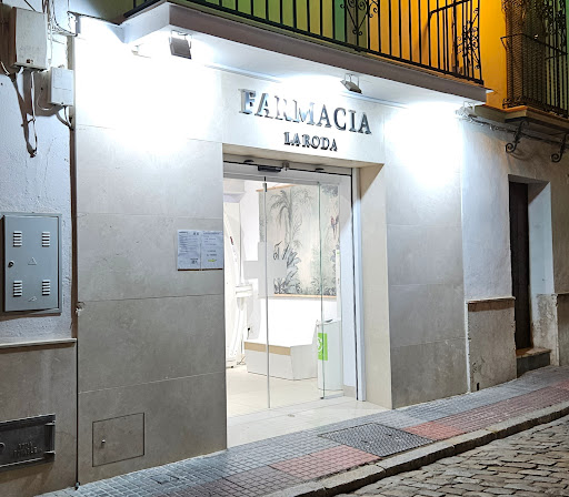 Farmacia La Roda (María Rodríguez Cepeda)