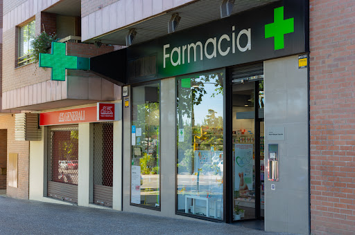Farmacia María Velázquez