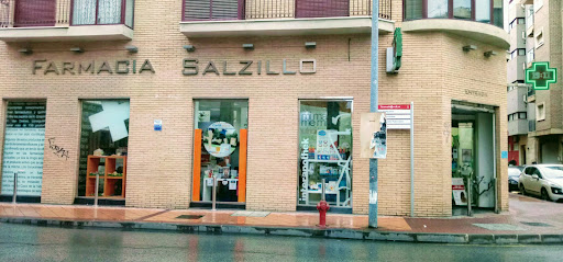 Farmacia Salzillo, C.B. (Francisco Bernabé Ortuño, Nuria y Javier Bernabé Ruiz)